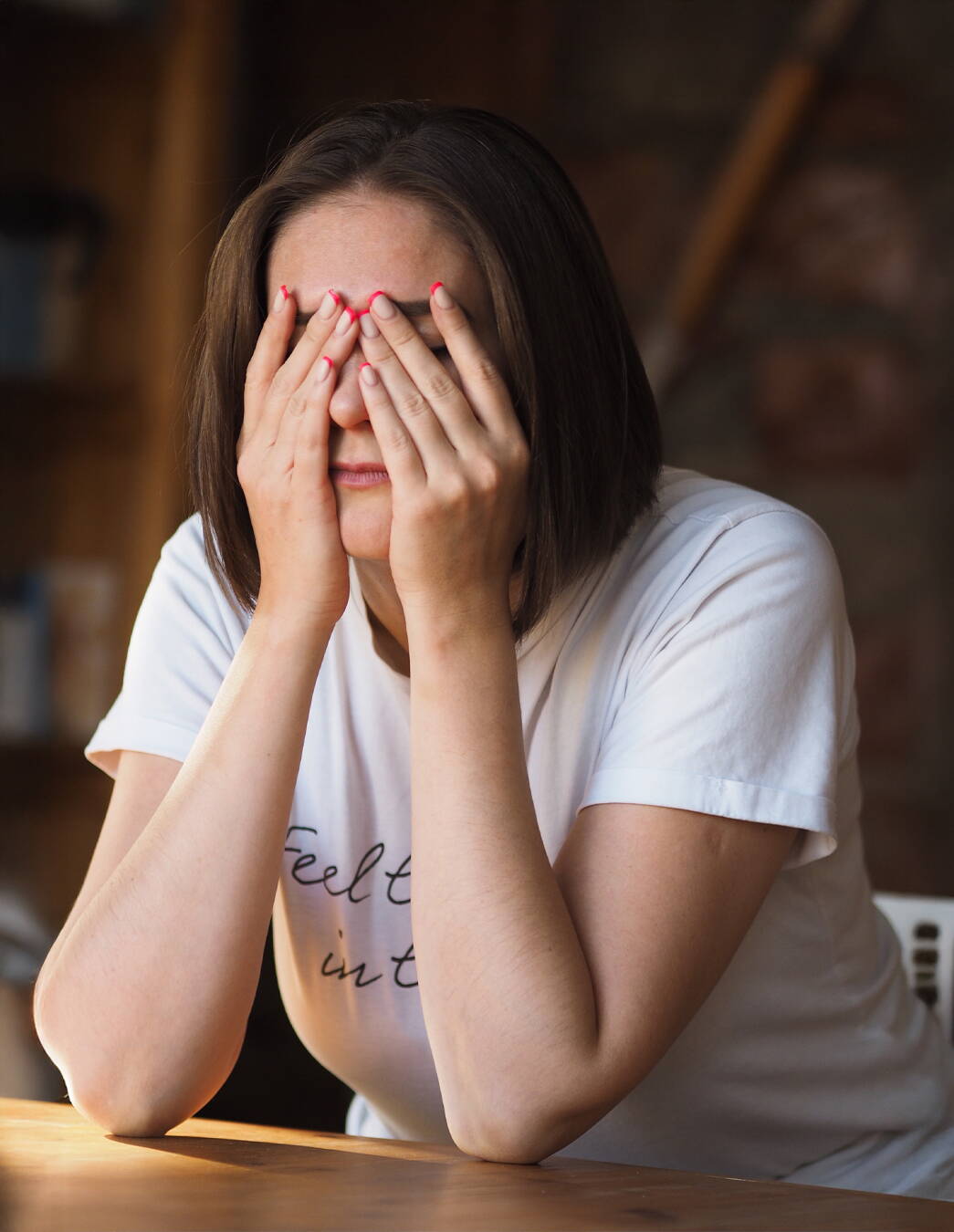 Burnout parental: trouver de l’aide avant que tout ne devienne trop lourd Madame Gerber se sentait complètement dépassée dans son quotidien familial. Grâce à un échange avec Don du cœur, elle a trouvé des moyens d’être à nouveau présente pour elle-même et ses enfants.